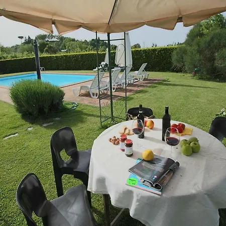 Casa de Férias Near Vineyards Pool